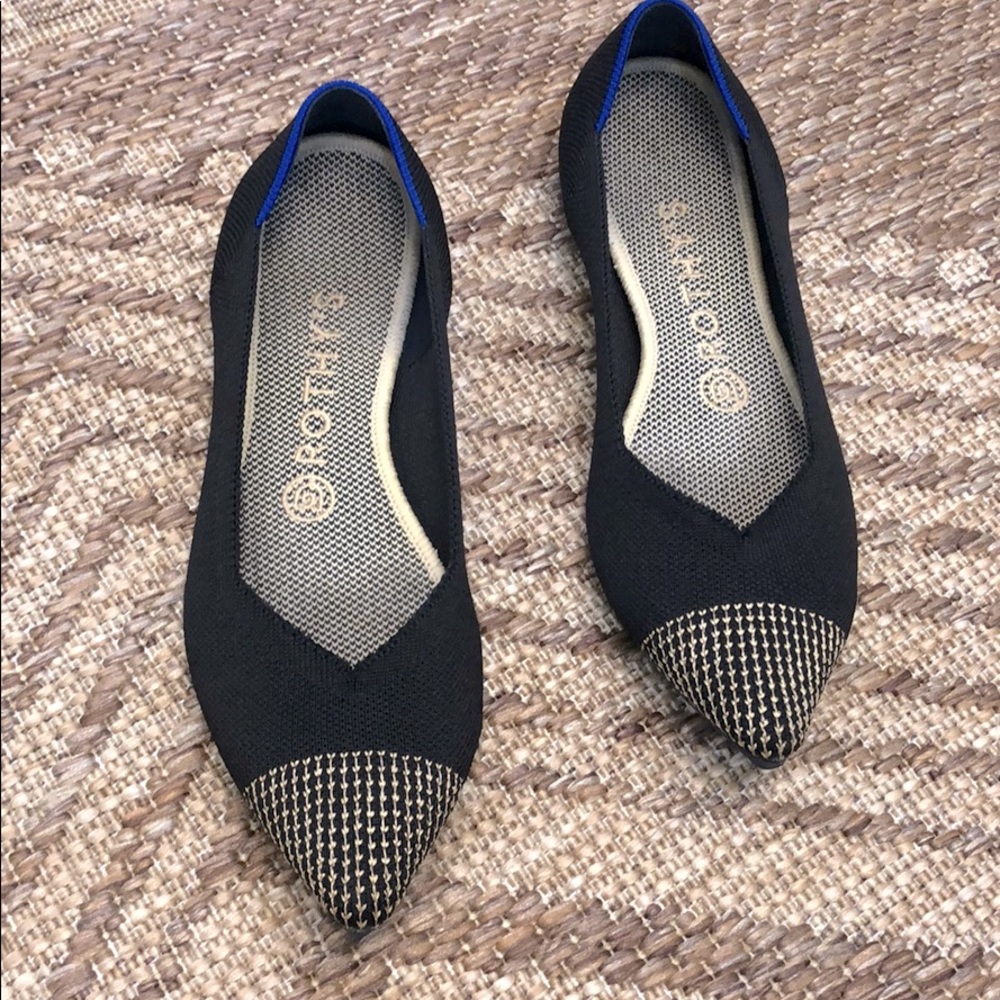 Limited edition captoe Rothys